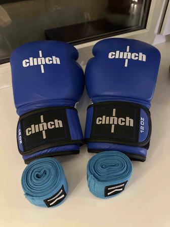 Боксерские перчатки Clinch