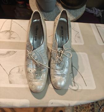 Продам туфли женские итальянские кожаные