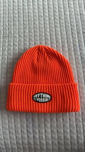 Шапка новая