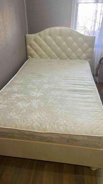 Продам кровать 120 на 200