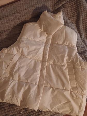 Новая женская безрукавка