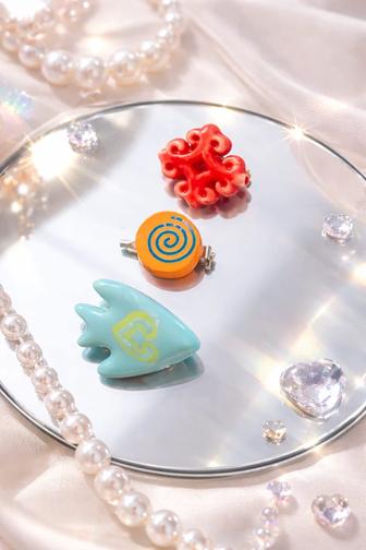 Украшения легкие, стильные, отлично дополняют как повседневный