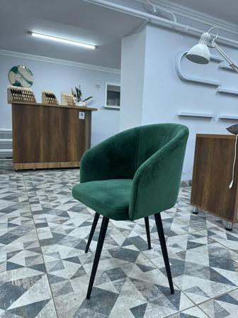 Продам дизайнерские стулья