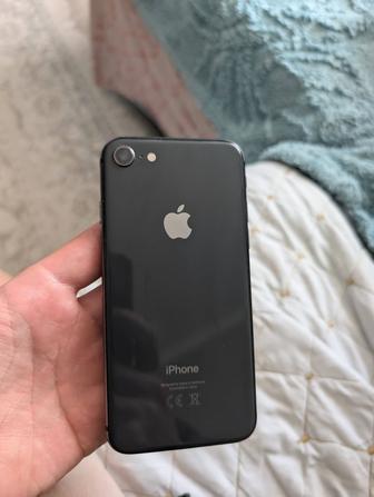 iPhone 8