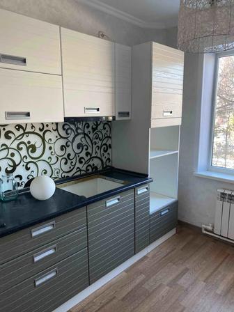 Продам кухонный гарнитур