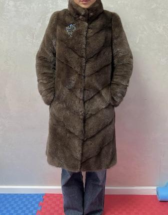 Продам норковую шубу