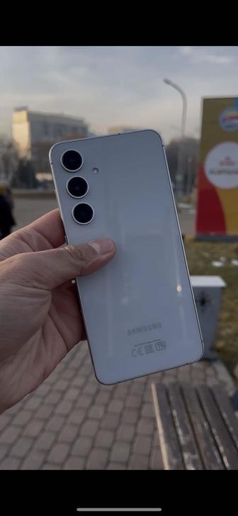 Samsung galaxy s 24 fe