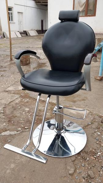 Кресло парикмахерское