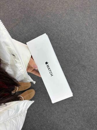 Продам Appele Watch  2025 года