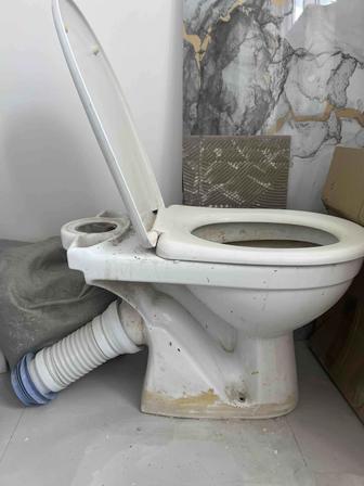 Продам унитаз б/у для стройки