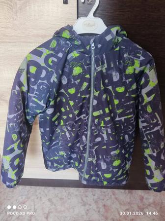 Куртка на мальчика р 146 см