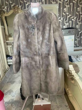 Продам норковую шубу