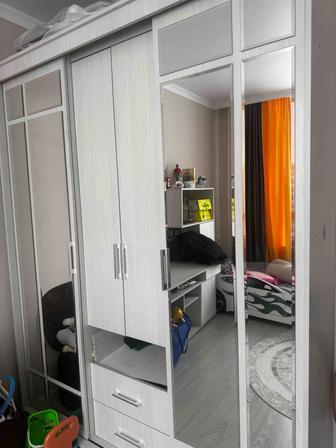 Продам шкаф