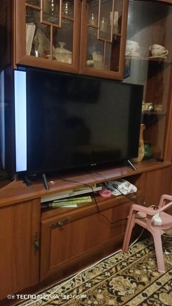 Продам телевизор б/у Samsung