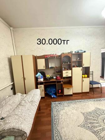 Комоды и спальный гарнитур