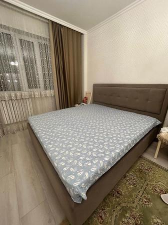 Продаю двуспальную кровать