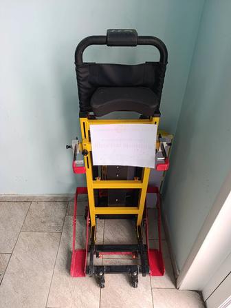 Лестничный гусеничный подъёмник для инвалидов