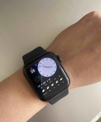 Смарт часы Apple WatchOS 8.5