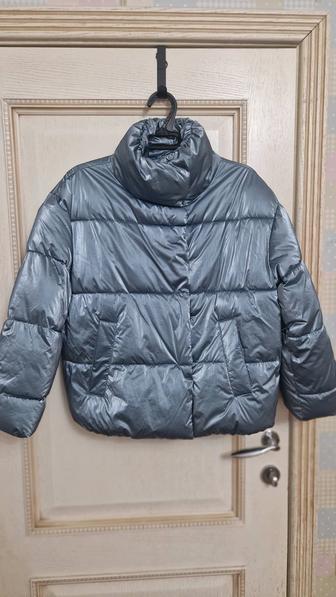 Продам куртку Colins