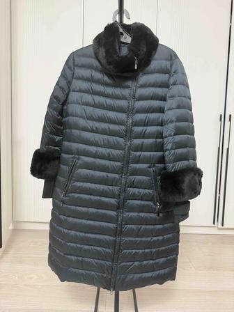 Продам куртку женскую новая