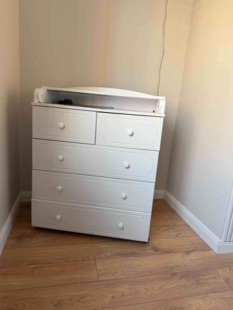 Пеленальный столик