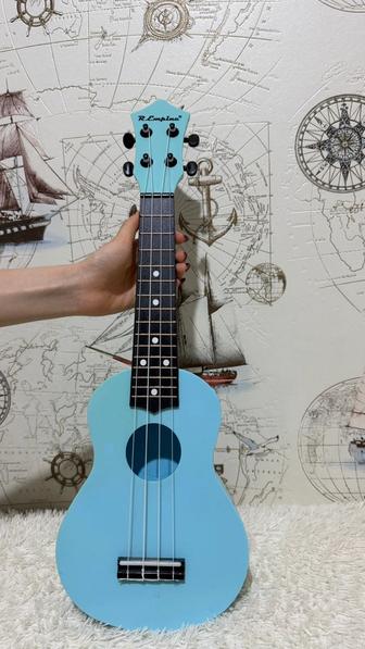 Продам укулеле бирюзового цвета