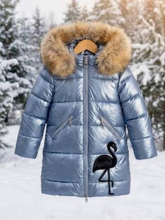 Продам девочковую куртку зимнюю с капюшоном размер 116 на 4-7лет