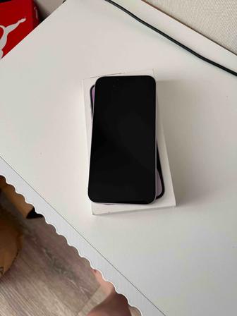 Продам Айфон 14 плюс