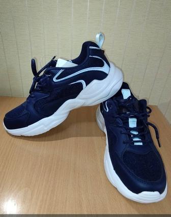 Кроссовки  40-41