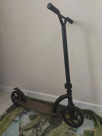 Самокат в идеальном состоянии.