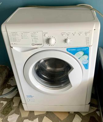 Стиральные машины Indesit.