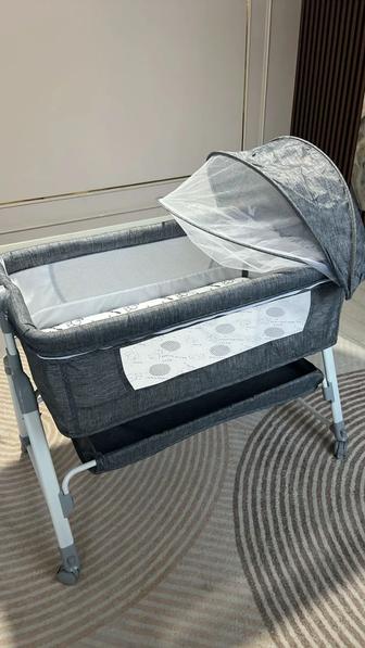 Продам детскую кроватку, почти новая, чистая без пятен