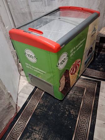 Продам холодильная витрина.