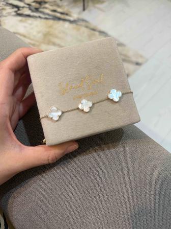 Золотой браслет Van cleef