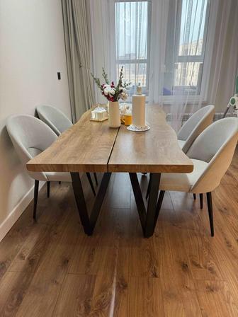 Продам стол для кухни/ гостиной