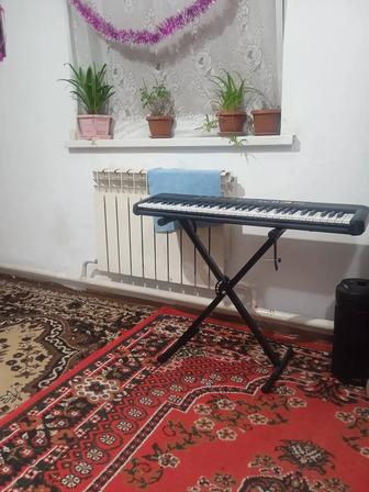 Продам синтезатор Yamaha PSR-F-52