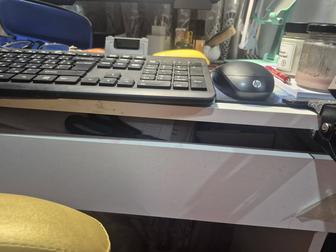 Продам стол для работы/учебы