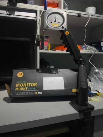 Кронштейн для монитора