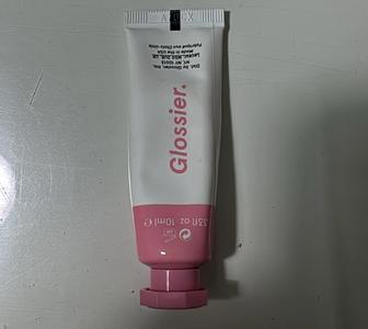 Румяна жидкие glossier