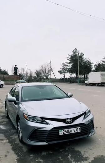 Toyota Camry 75 аренда