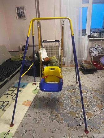 Продам детскую качелю и горку(комплект)