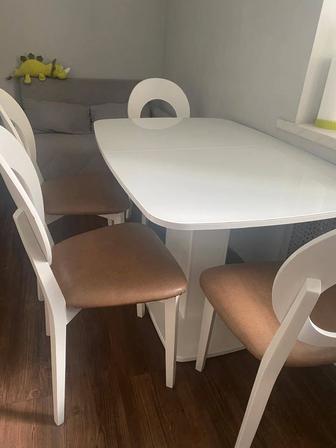 Кухонный стол