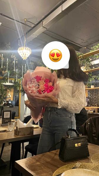 Цветы. Сладкий букет. Мыльные розы. Рафаэлло