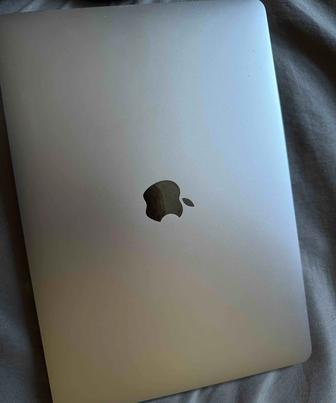 Продам MacBook Air 13