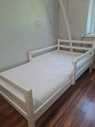 Срочно Продам детскую кровать