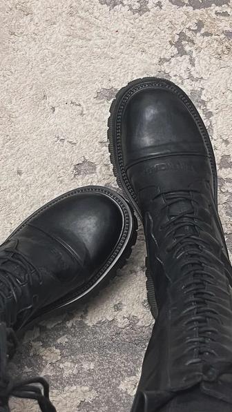 Женские ботинки