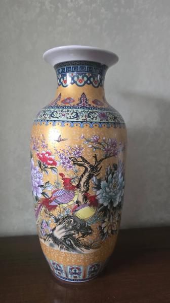 Коллекционная ваза