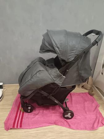 Детский коляска хорошего состояния