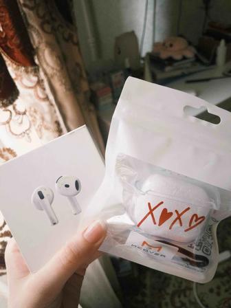 Продаю новые airpods 4, были использованы только 1 день с момента покупки.