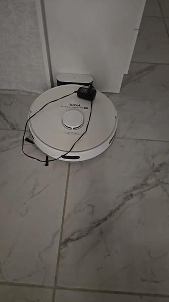 Продам моющий робот пылесос